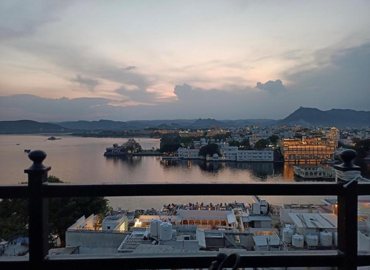 Tamasha Udaipur Hostel ภายนอก รูปภาพ
